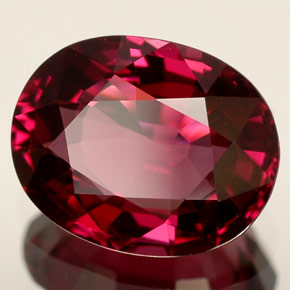 Espinélio vermelho natural 3,30ct, corte oval, VVS