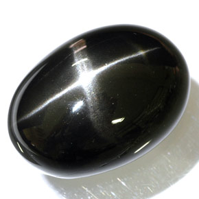 Diopsídio estrela preto natural 48,47ct, corte oval, opaco