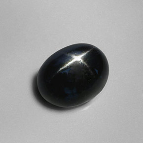 Diopsídio estrela preto natural 2,88ct, corte oval, opaco