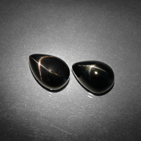 Pedras preciosas de diopsídio estrela preto natural de  ct, formato de pêra, opaco