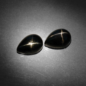 Pedras preciosas de diopsídio estrela preto natural de  ct, formato de pêra, opaco
