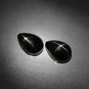Pedras preciosas de diopsídio estrela preto natural de  ct, formato de pêra, opaco