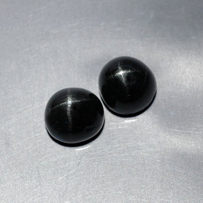 Pedras preciosas de diopsídio estrela preto natural de  ct, corte oval, opaco