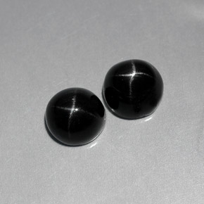 Pedras preciosas de diopsídio estrela preto natural de  ct, corte redondo, opaco