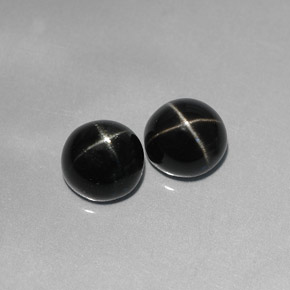 Pedras preciosas de diopsídio estrela preto natural de  ct, corte redondo, opaco