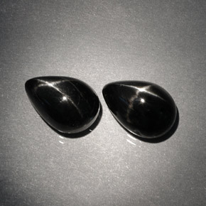 Pedras preciosas de diopsídio estrela preto natural de  ct, formato de pêra, opaco