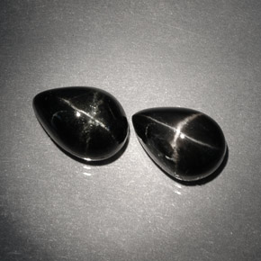 Pedras preciosas de diopsídio estrela preto natural de  ct, formato de pêra, opaco
