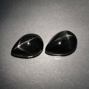 Pedras preciosas de diopsídio estrela preto natural de  ct, formato de pêra, opaco
