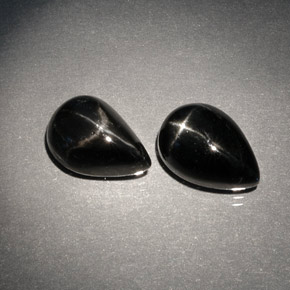 Pedras preciosas de diopsídio estrela preto natural de  ct, formato de pêra, opaco