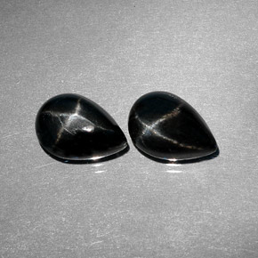 Pedras preciosas de diopsídio estrela preto natural de  ct, formato de pêra, opaco