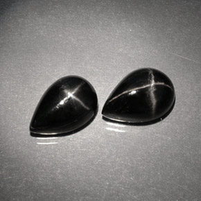 Pedras preciosas de diopsídio estrela preto natural de  ct, formato de pêra, opaco