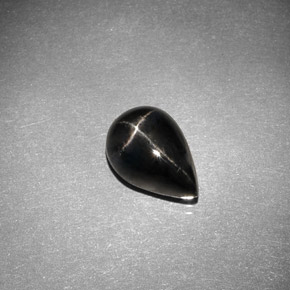 Diopsídio estrela preto natural 2,75ct, formato de pêra, opaco
