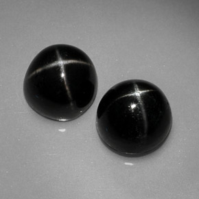 Pedras preciosas de diopsídio estrela preto natural de  ct, corte redondo, opaco