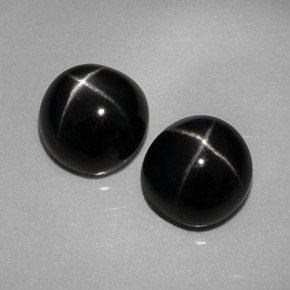 Pedras preciosas de diopsídio estrela preto natural de  ct, corte redondo, opaco