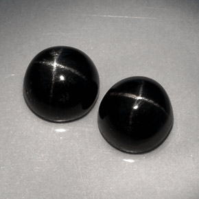 Pedras preciosas de diopsídio estrela preto natural de  ct, corte redondo, opaco