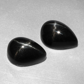 Pedras preciosas de diopsídio estrela preto natural de  ct, formato de pêra, opaco