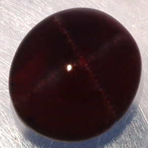Granada estrela preto natural 3,81ct, corte oval, translúcido