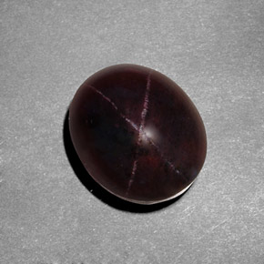 Granada estrela vermelho natural 9,49ct, corte oval, opaco