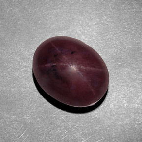 Granada estrela vermelho natural 9,38ct, corte oval, opaco