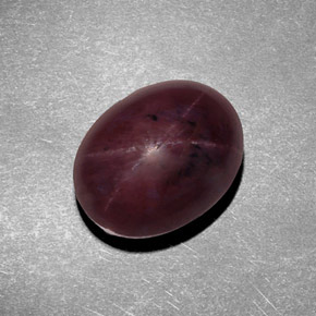 Granada estrela vermelho natural 9,38ct, corte oval, opaco