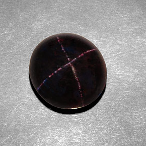Granada estrela preto natural 8,43ct, corte oval, opaco