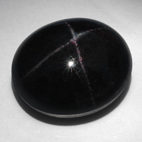 Granada estrela preto natural 52,94ct, corte oval, opaco