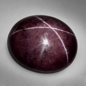 Granada estrela vermelho natural 91,05ct, corte oval, opaco