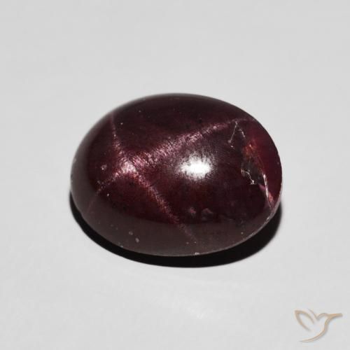 Granada Estrela Vermelho escuro Natural 6.48ct, oval, Opaco