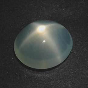 Pedra da lua estrela verde natural 5,78ct, corte oval, translúcido