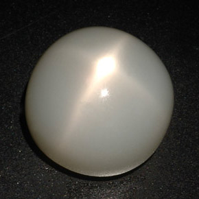 Pedra da lua estrela creme natural 21,45ct, corte redondo, translúcido