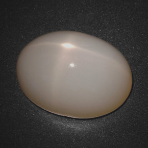 Pedra da lua estrela creme natural 18,30ct, corte oval, translúcido