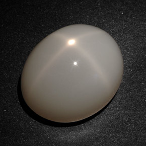Pedra da lua estrela creme natural 22,77ct, corte oval, translúcido