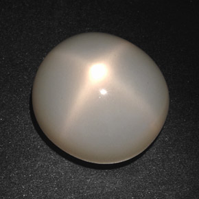Pedra da lua estrela creme natural 19,72ct, corte oval, translúcido