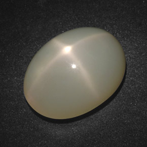 Pedra da lua estrela creme natural 17,54ct, corte oval, translúcido