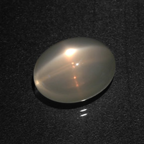 Pedra da lua estrela creme natural 7,22ct, corte oval, translúcido