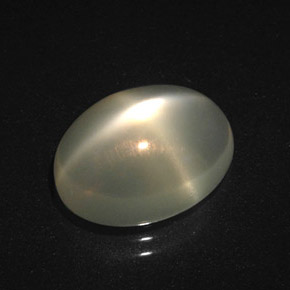 Pedra da lua estrela creme natural 4,30ct, corte oval, translúcido