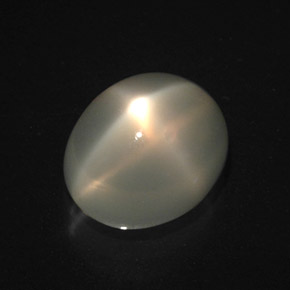 Pedra da lua estrela creme natural 4,07ct, corte oval, translúcido