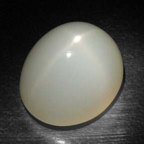 Pedra da lua estrela creme natural 22,97ct, corte oval, translúcido