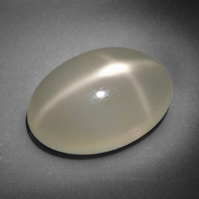 Pedra da lua estrela creme natural 16,18ct, corte oval, translúcido