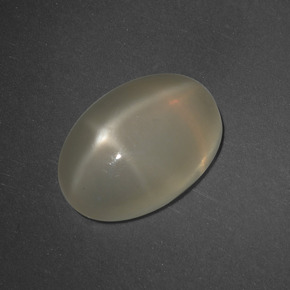 Pedra da lua estrela creme natural 4,75ct, corte oval, translúcido
