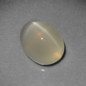 Pedra da lua estrela creme natural 2,87ct, corte oval, translúcido