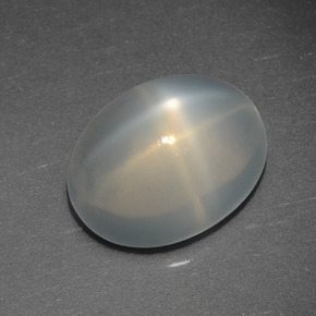 Pedra da lua estrela branco natural 2,55ct, corte oval, translúcido