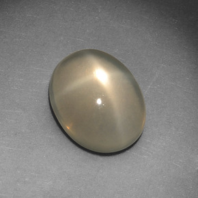 Pedra da lua estrela creme natural 2,72ct, corte oval, translúcido