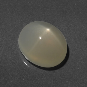 Pedra da lua estrela amarelo natural 8,43ct, corte oval, translúcido