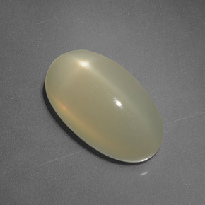 Pedra da lua estrela creme natural 6,91ct, corte oval, translúcido