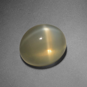 Pedra da lua estrela amarelo natural 5,48ct, corte oval, translúcido