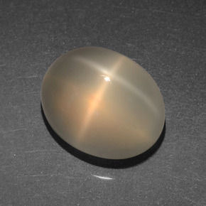 Pedra da lua estrela laranja natural 4,97ct, corte oval, translúcido