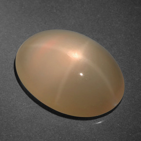 Pedra da lua estrela laranja natural 9,71ct, corte oval, translúcido