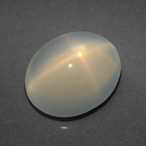 Pedra da lua estrela creme natural 4,36ct, corte oval, translúcido