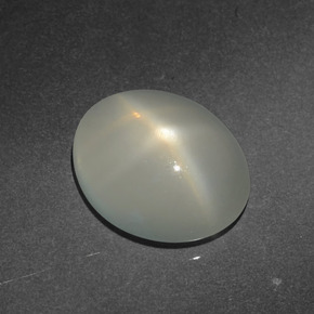 Pedra da lua estrela creme natural 3,08ct, corte oval, translúcido